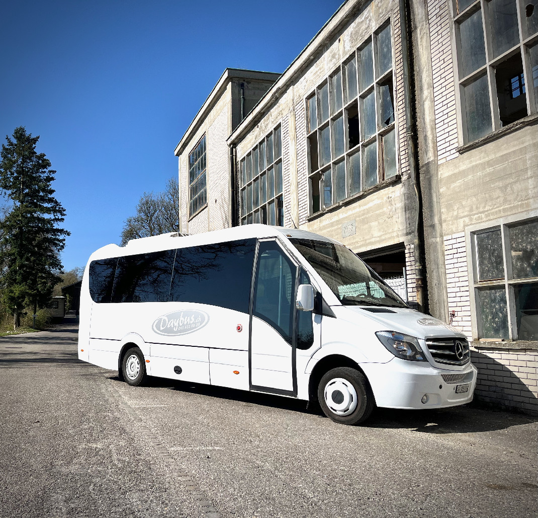 Midi-Reisebus 20